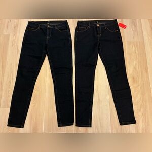 Forever 21 Women's Skinny Jeans Pant size 28 Dark blue Indigo Bundle